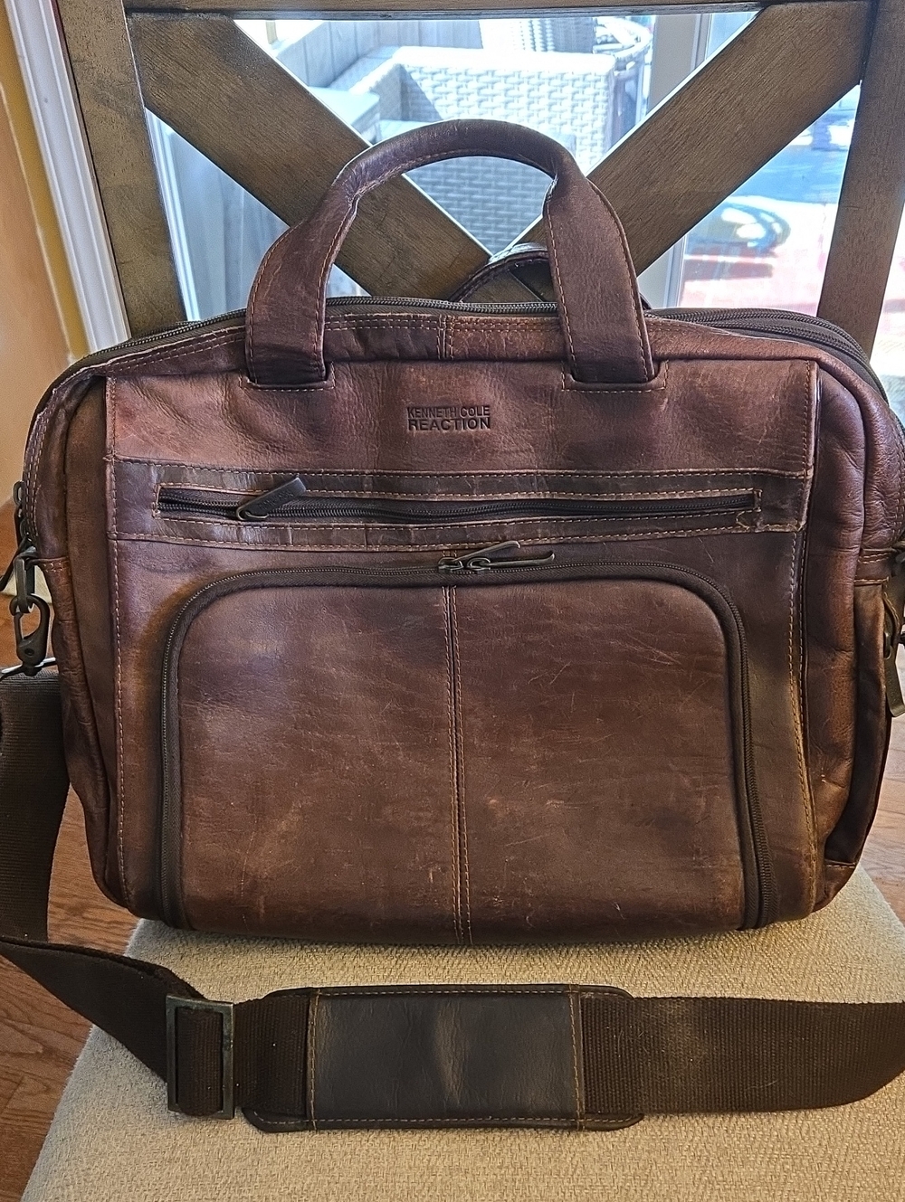 Vintage Kenneth Cole Reaction Distressed Brown Leather Laptop Briefcase